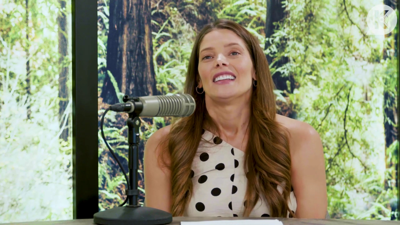 Ashley-Greene-dot-nl_TheTwilightEffect-BreakingDawnPart2-RewatchPart2of3-1083.jpg