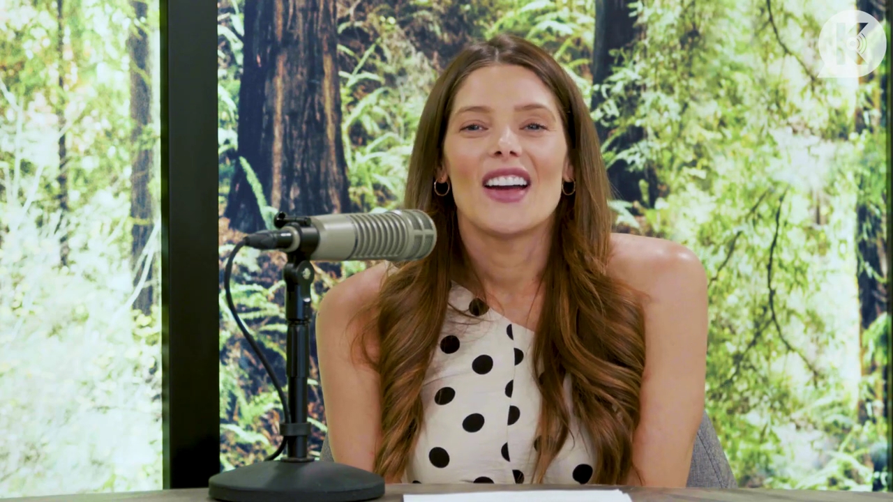 Ashley-Greene-dot-nl_TheTwilightEffect-BreakingDawnPart2-RewatchPart2of3-1085.jpg
