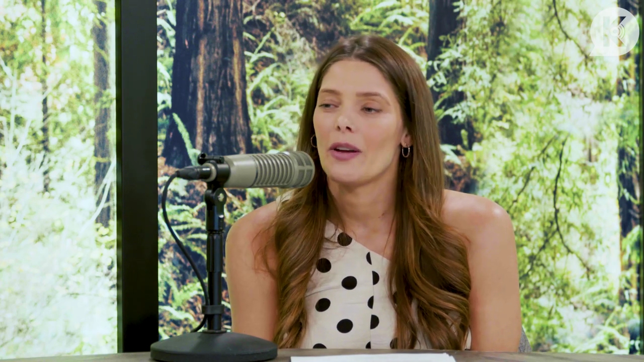 Ashley-Greene-dot-nl_TheTwilightEffect-BreakingDawnPart2-RewatchPart2of3-1090.jpg Ashley-Greene-dot-nl_TheTwilightEffect-BreakingDawnPart2-RewatchPart2of3-1090.jpg