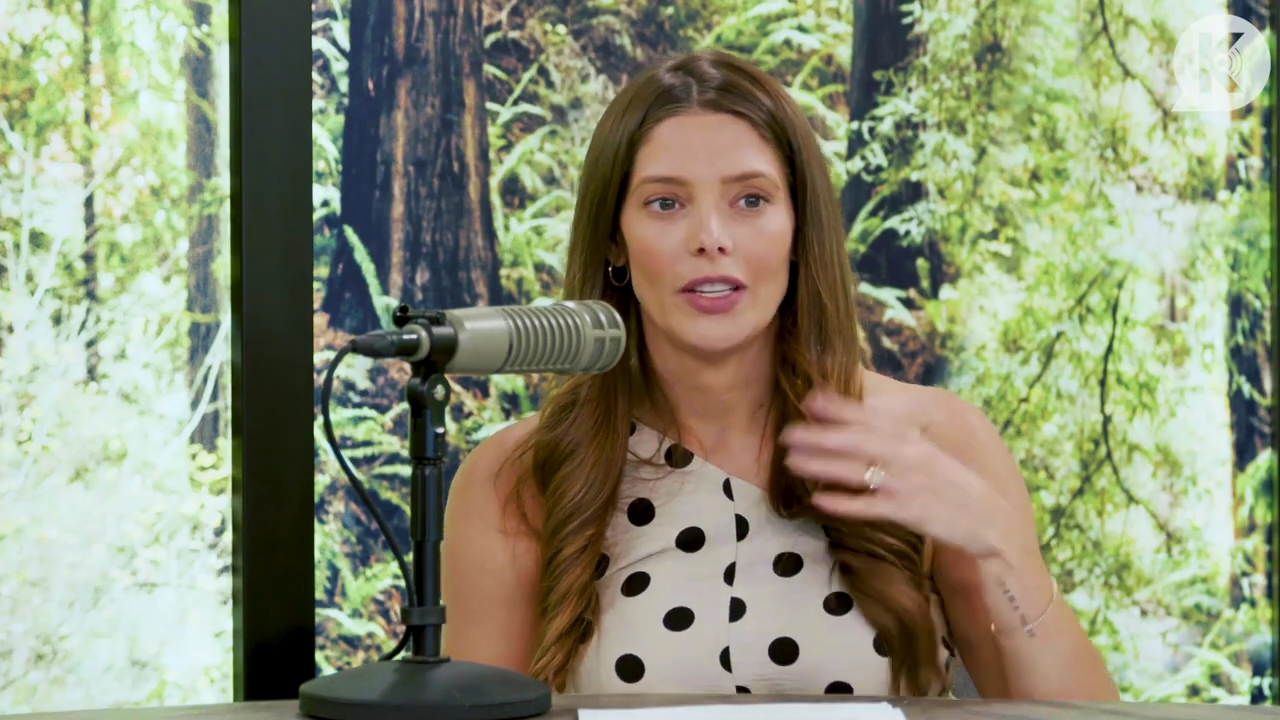 Ashley-Greene-dot-nl_TheTwilightEffect-BreakingDawnPart2-RewatchPart2of3-1096.jpg