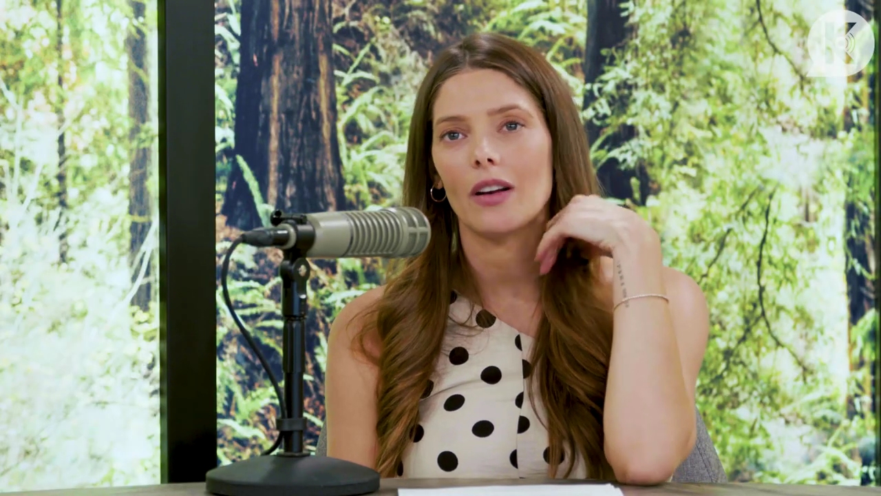 Ashley-Greene-dot-nl_TheTwilightEffect-BreakingDawnPart2-RewatchPart2of3-1115.jpg Ashley-Greene-dot-nl_TheTwilightEffect-BreakingDawnPart2-RewatchPart2of3-1115.jpg