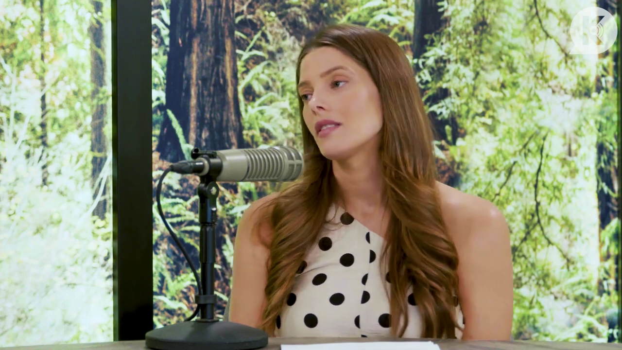 Ashley-Greene-dot-nl_TheTwilightEffect-BreakingDawnPart2-RewatchPart2of3-1127.jpg Ashley-Greene-dot-nl_TheTwilightEffect-BreakingDawnPart2-RewatchPart2of3-1127.jpg