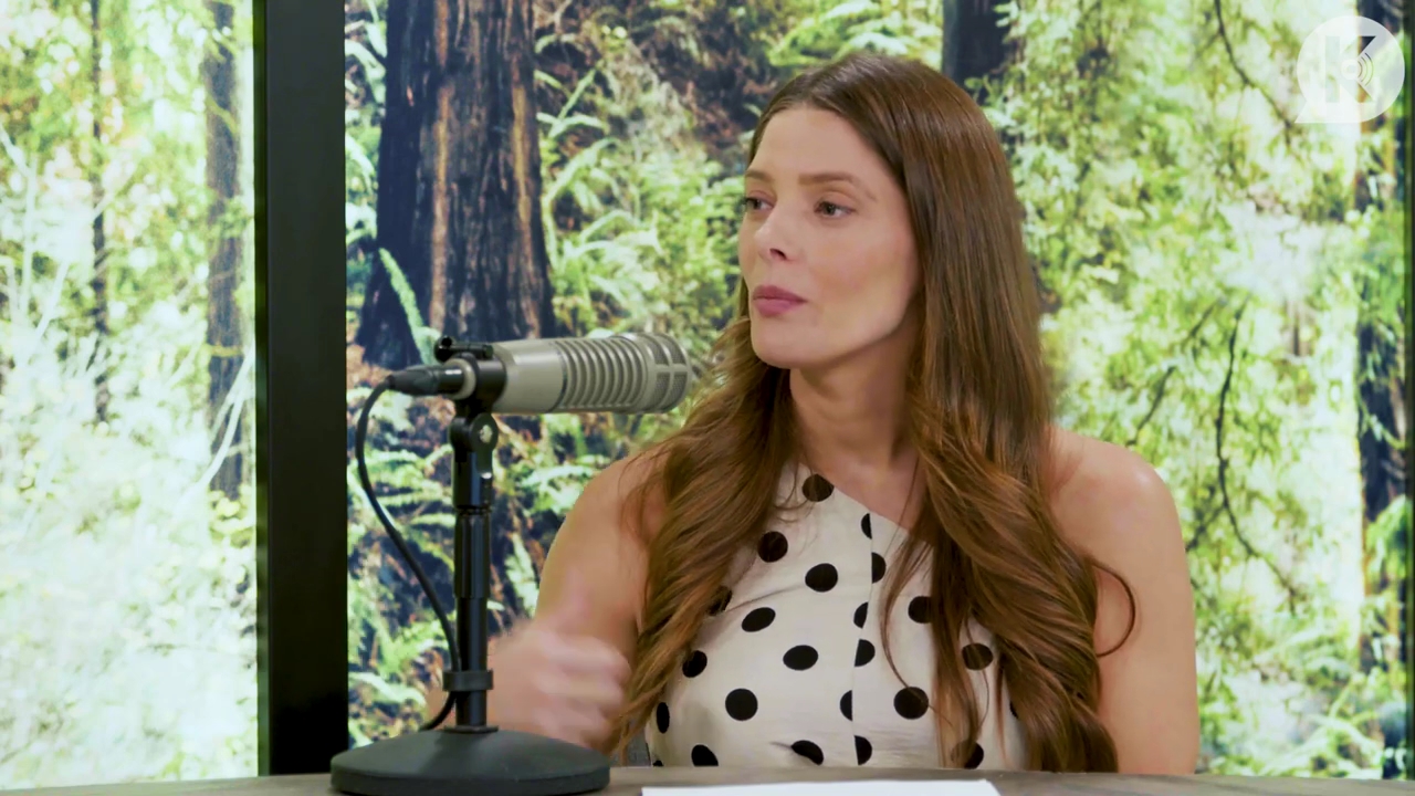 Ashley-Greene-dot-nl_TheTwilightEffect-BreakingDawnPart2-RewatchPart2of3-1193.jpg Ashley-Greene-dot-nl_TheTwilightEffect-BreakingDawnPart2-RewatchPart2of3-1193.jpg