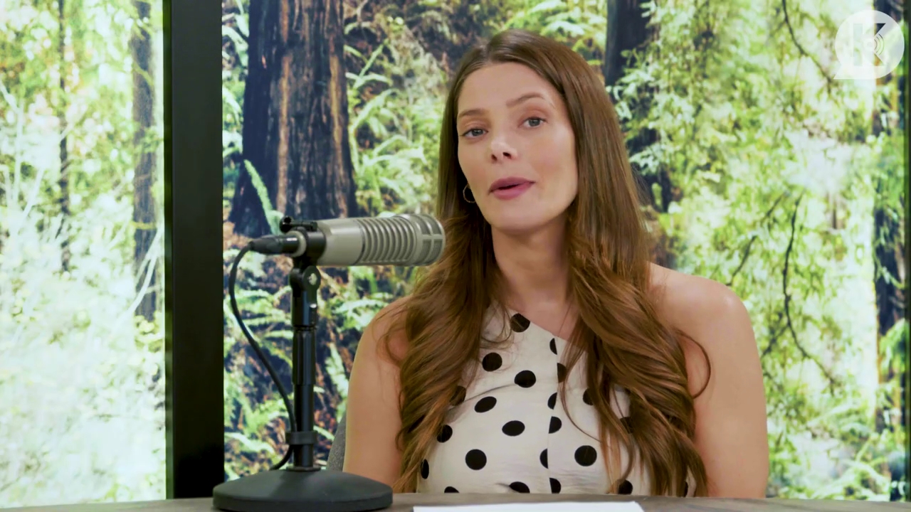 Ashley-Greene-dot-nl_TheTwilightEffect-BreakingDawnPart2-RewatchPart2of3-1215.jpg Ashley-Greene-dot-nl_TheTwilightEffect-BreakingDawnPart2-RewatchPart2of3-1215.jpg