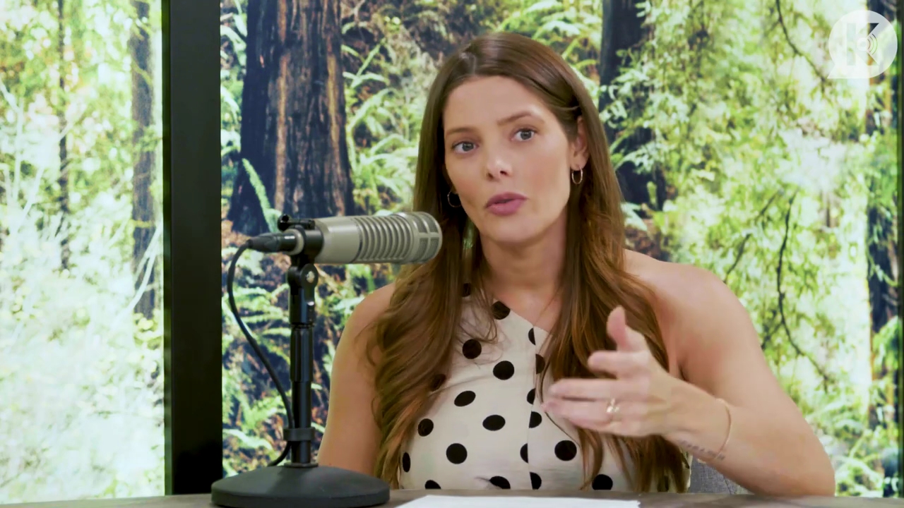 Ashley-Greene-dot-nl_TheTwilightEffect-BreakingDawnPart2-RewatchPart2of3-1270.jpg