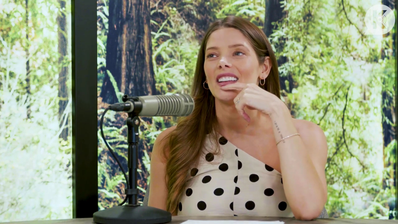 Ashley-Greene-dot-nl_TheTwilightEffect-BreakingDawnPart2-RewatchPart2of3-1288.jpg Ashley-Greene-dot-nl_TheTwilightEffect-BreakingDawnPart2-RewatchPart2of3-1288.jpg