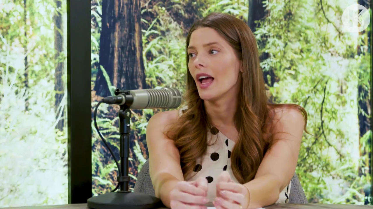 Ashley-Greene-dot-nl_TheTwilightEffect-BreakingDawnPart2-RewatchPart2of3-1373.jpg