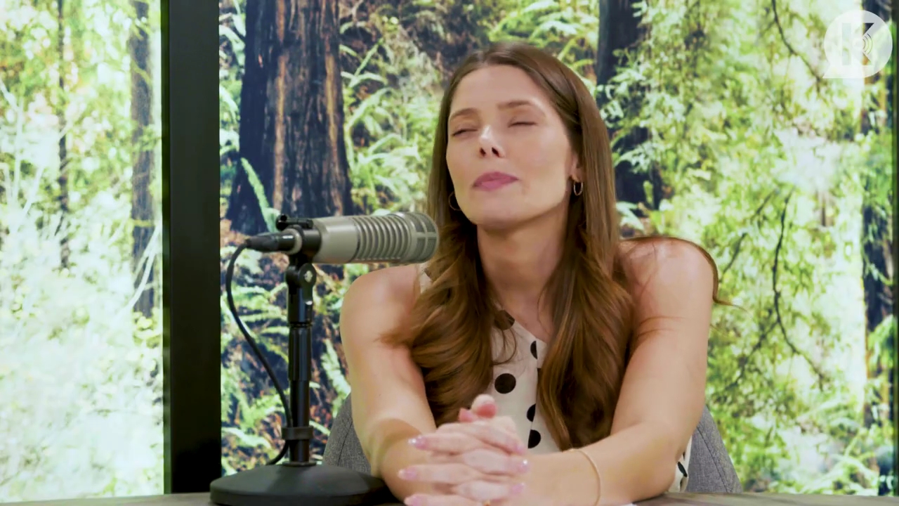 Ashley-Greene-dot-nl_TheTwilightEffect-BreakingDawnPart2-RewatchPart2of3-1393.jpg