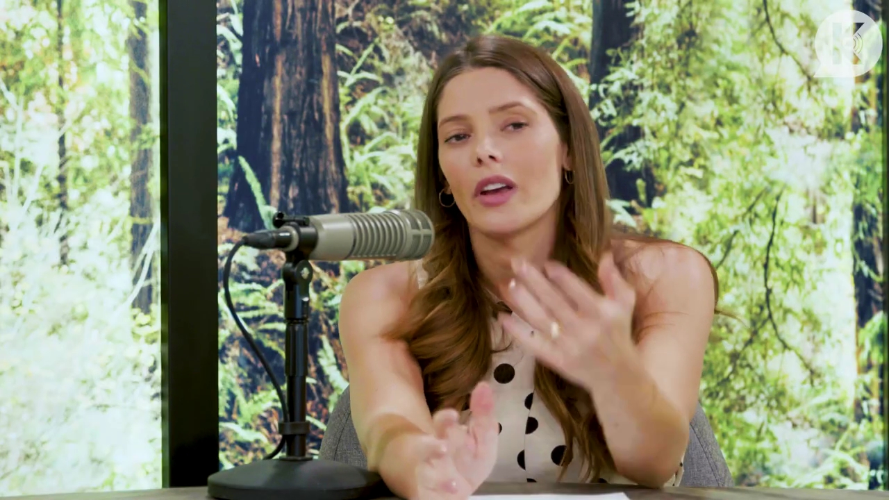 Ashley-Greene-dot-nl_TheTwilightEffect-BreakingDawnPart2-RewatchPart2of3-1395.jpg
