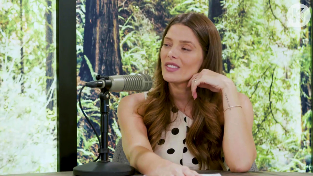 Ashley-Greene-dot-nl_TheTwilightEffect-BreakingDawnPart2-RewatchPart2of3-1434.jpg