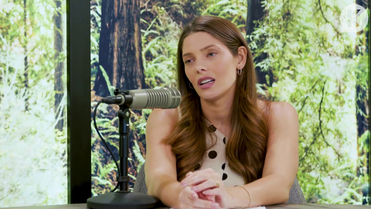 Ashley-Greene-dot-nl_TheTwilightEffect-BreakingDawnPart2-RewatchPart2of3-1483.jpg Ashley-Greene-dot-nl_TheTwilightEffect-BreakingDawnPart2-RewatchPart2of3-1483.jpg