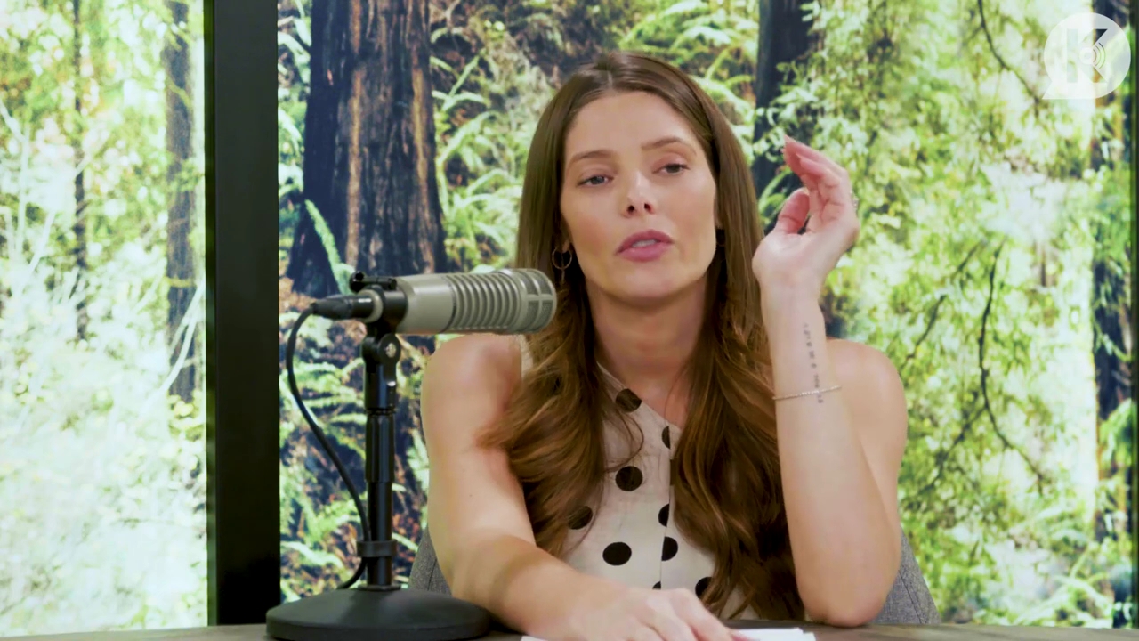 Ashley-Greene-dot-nl_TheTwilightEffect-BreakingDawnPart2-RewatchPart2of3-1528.jpg