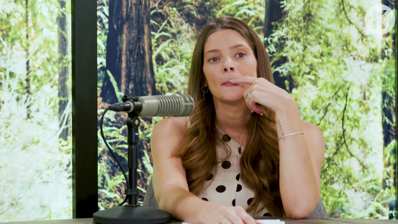 Ashley-Greene-dot-nl_TheTwilightEffect-BreakingDawnPart2-RewatchPart2of3-1530.jpg