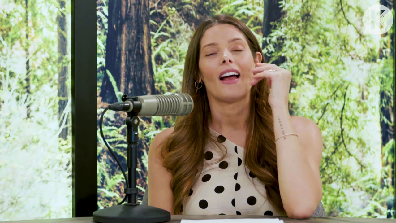 Ashley-Greene-dot-nl_TheTwilightEffect-BreakingDawnPart2-RewatchPart2of3-1581.jpg