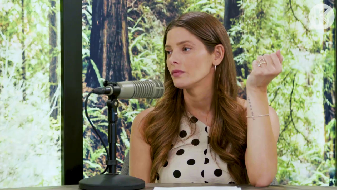 Ashley-Greene-dot-nl_TheTwilightEffect-BreakingDawnPart2-RewatchPart2of3-1592.jpg