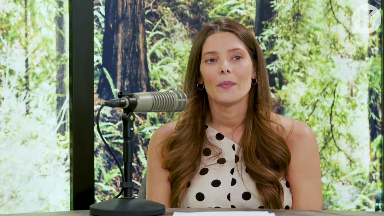 Ashley-Greene-dot-nl_TheTwilightEffect-BreakingDawnPart2-RewatchPart2of3-1634.jpg