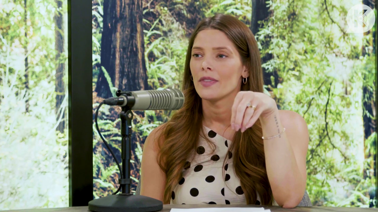 Ashley-Greene-dot-nl_TheTwilightEffect-BreakingDawnPart2-RewatchPart2of3-1704.jpg Ashley-Greene-dot-nl_TheTwilightEffect-BreakingDawnPart2-RewatchPart2of3-1704.jpg