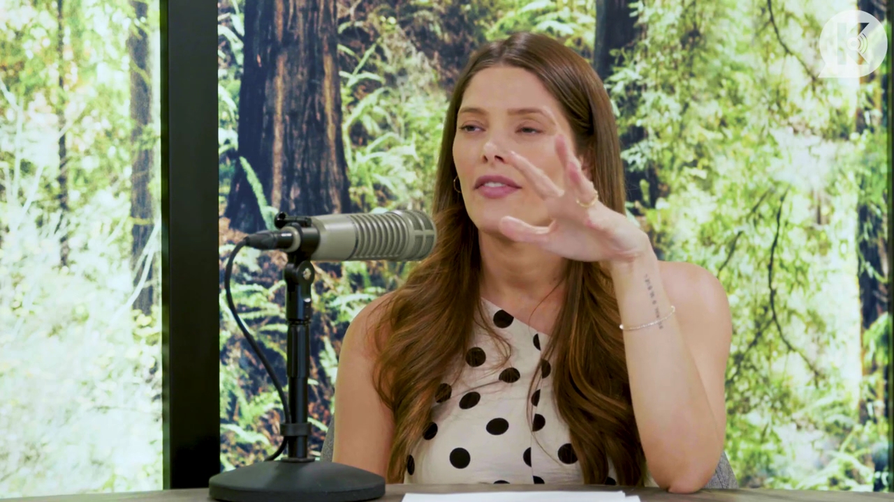 Ashley-Greene-dot-nl_TheTwilightEffect-BreakingDawnPart2-RewatchPart2of3-1706.jpg Ashley-Greene-dot-nl_TheTwilightEffect-BreakingDawnPart2-RewatchPart2of3-1706.jpg