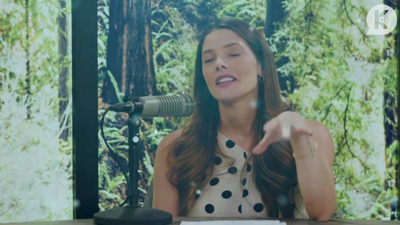 Ashley-Greene-dot-nl_TheTwilightEffect-BreakingDawnPart2-RewatchPart2of3-1839.jpg
