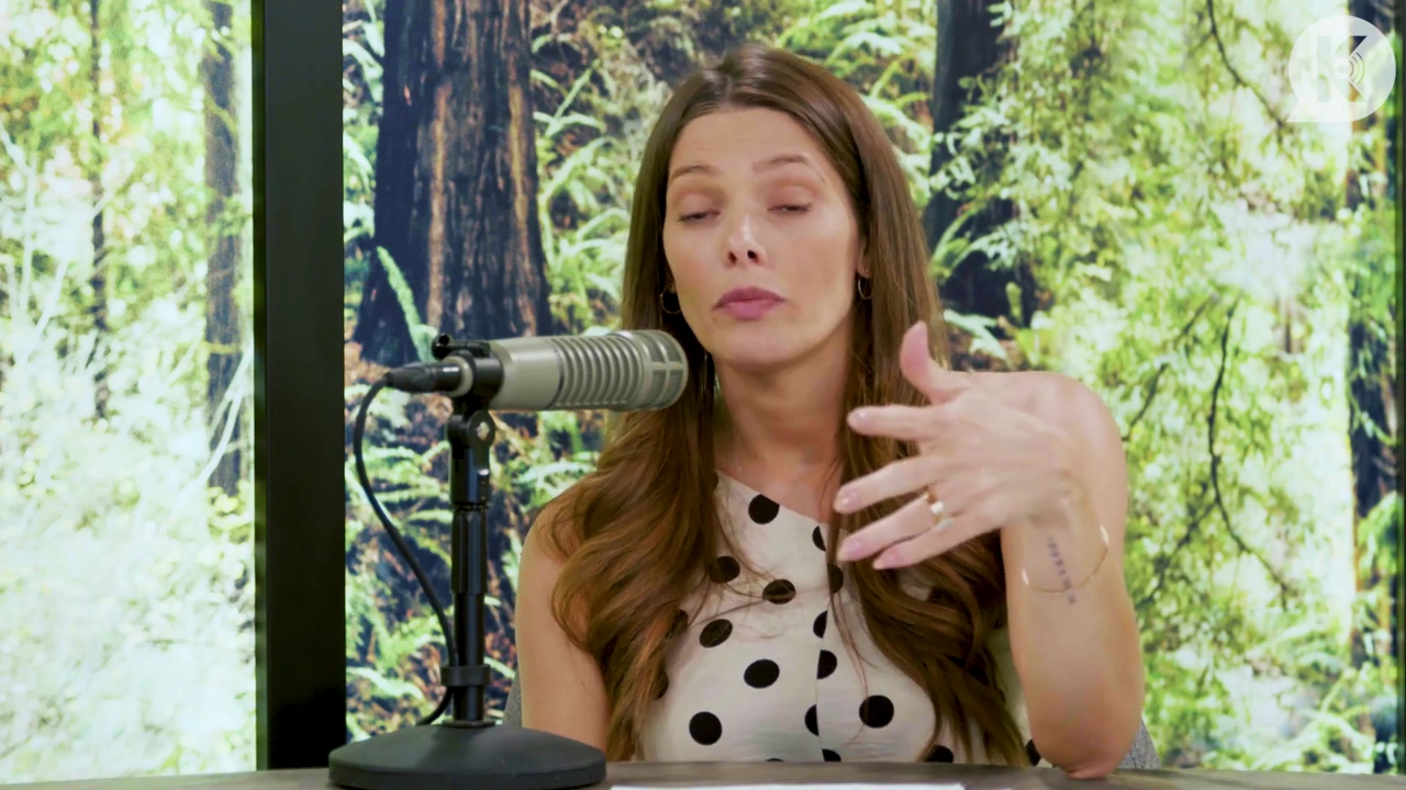 Ashley-Greene-dot-nl_TheTwilightEffect-BreakingDawnPart2-RewatchPart2of3-1963.jpg Ashley-Greene-dot-nl_TheTwilightEffect-BreakingDawnPart2-RewatchPart2of3-1963.jpg