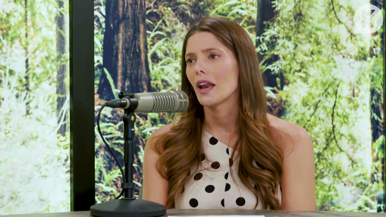 Ashley-Greene-dot-nl_TheTwilightEffect-BreakingDawnPart2-RewatchPart2of3-1992.jpg