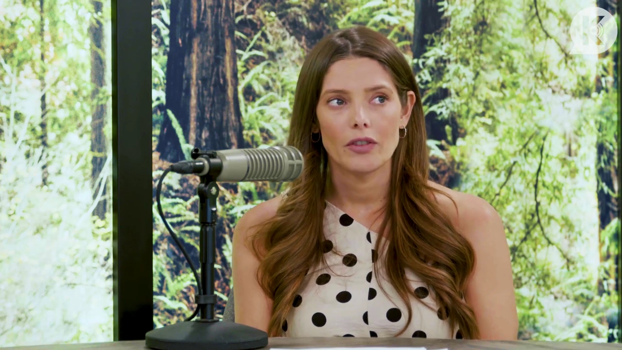 Ashley-Greene-dot-nl_TheTwilightEffect-BreakingDawnPart2-RewatchPart2of3-2057.jpg