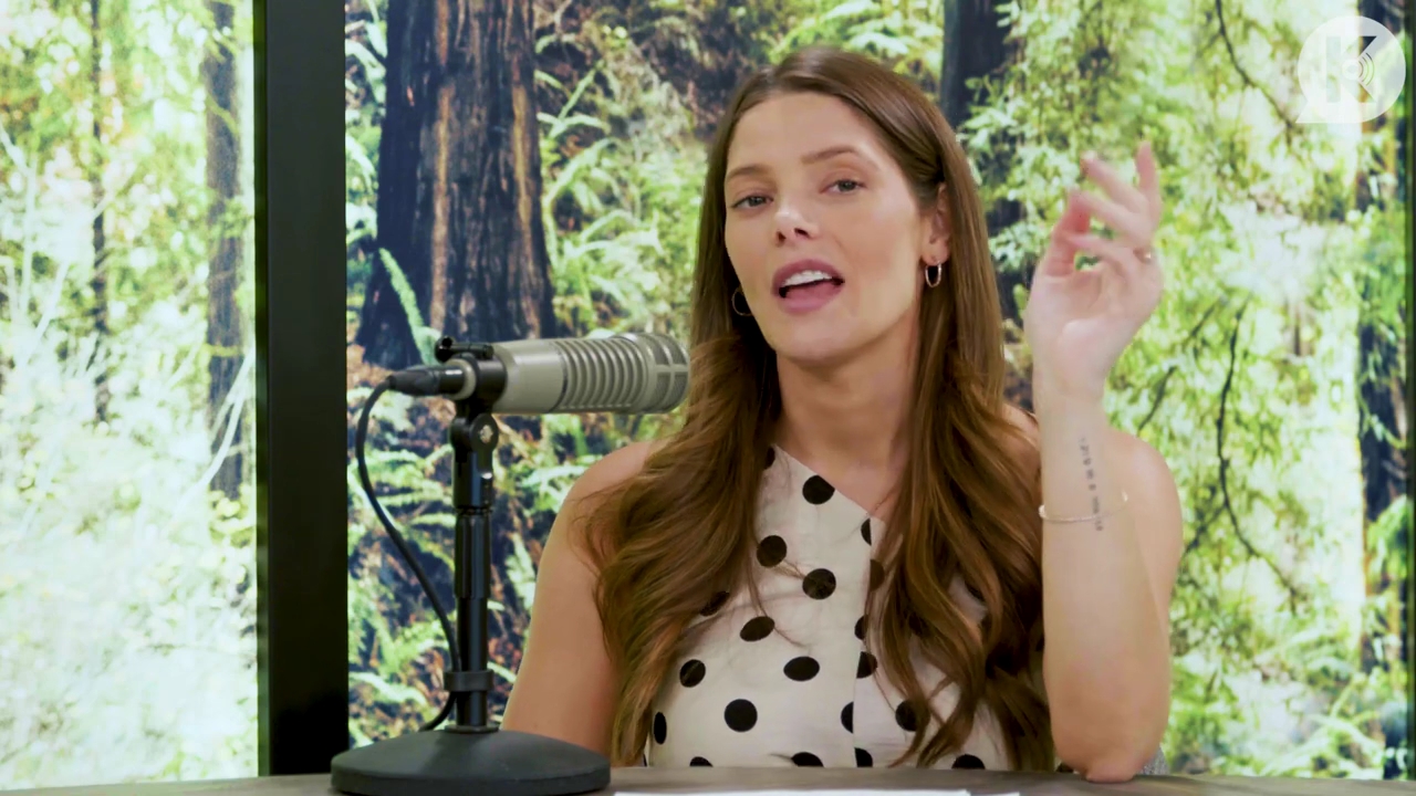 Ashley-Greene-dot-nl_TheTwilightEffect-BreakingDawnPart2-RewatchPart2of3-2115.jpg Ashley-Greene-dot-nl_TheTwilightEffect-BreakingDawnPart2-RewatchPart2of3-2115.jpg