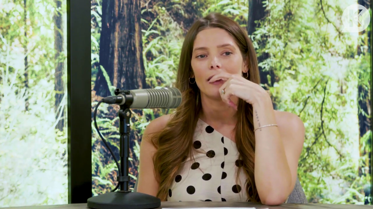 Ashley-Greene-dot-nl_TheTwilightEffect-BreakingDawnPart2-RewatchPart2of3-2162.jpg