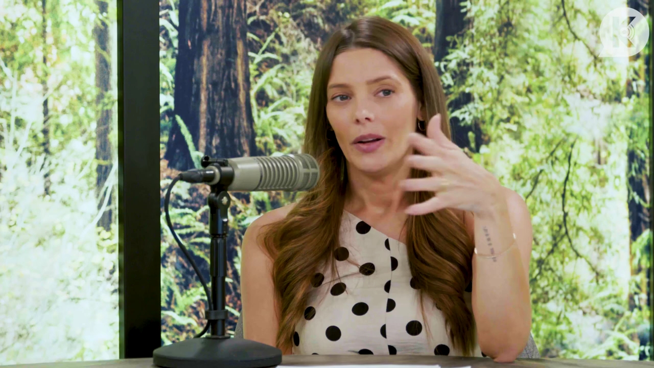 Ashley-Greene-dot-nl_TheTwilightEffect-BreakingDawnPart2-RewatchPart2of3-2207.jpg Ashley-Greene-dot-nl_TheTwilightEffect-BreakingDawnPart2-RewatchPart2of3-2207.jpg