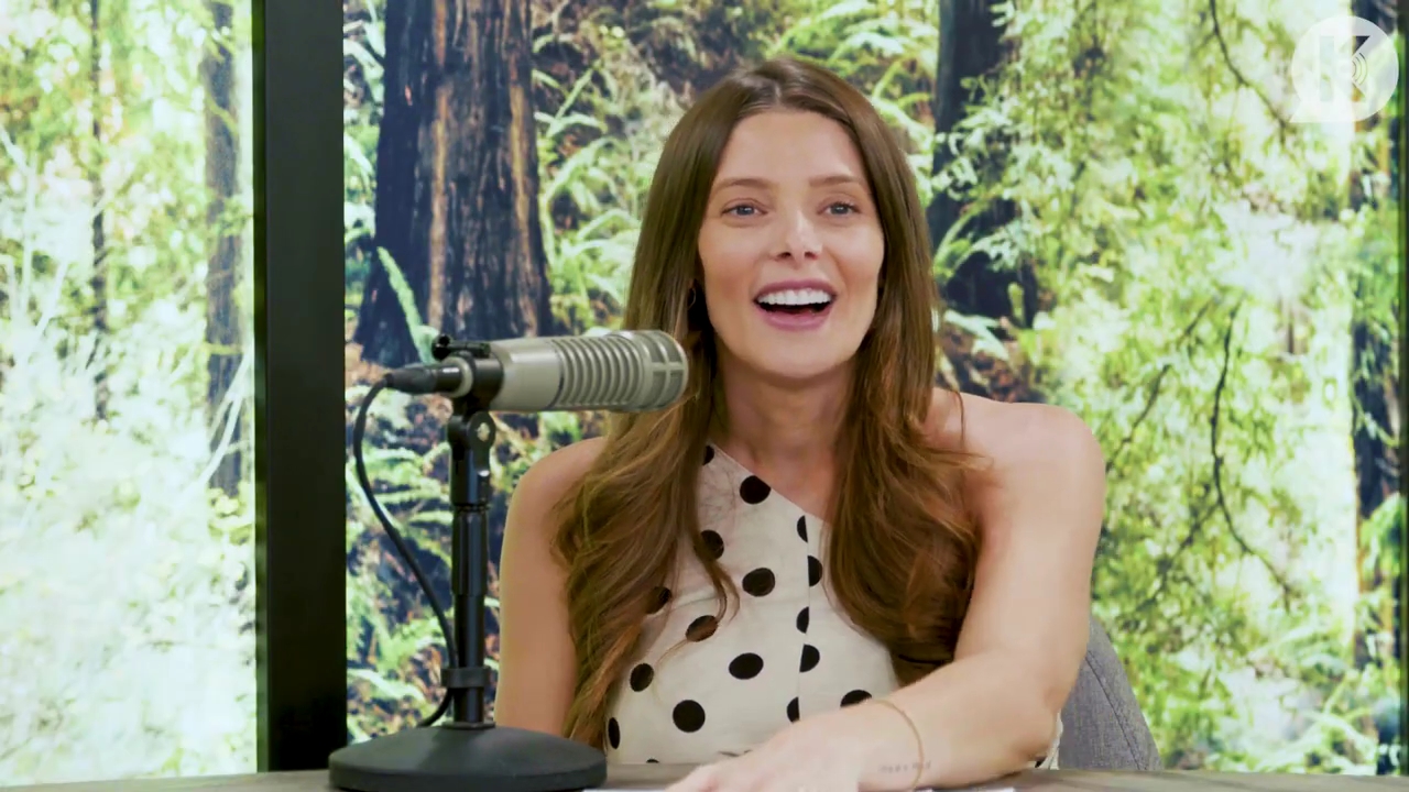 Ashley-Greene-dot-nl_TheTwilightEffect-BreakingDawnPart2-RewatchPart2of3-2283.jpg