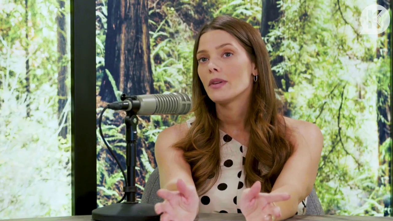 Ashley-Greene-dot-nl_TheTwilightEffect-BreakingDawnPart2-RewatchPart2of3-2483.jpg