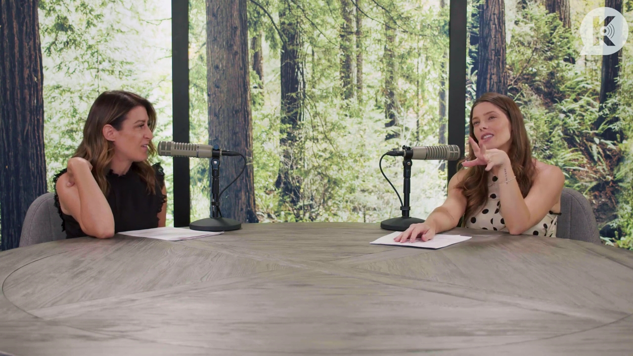 Ashley-Greene-dot-nl_TheTwilightEffect-BreakingDawnPart2-RewatchPart2of3-2520.jpg