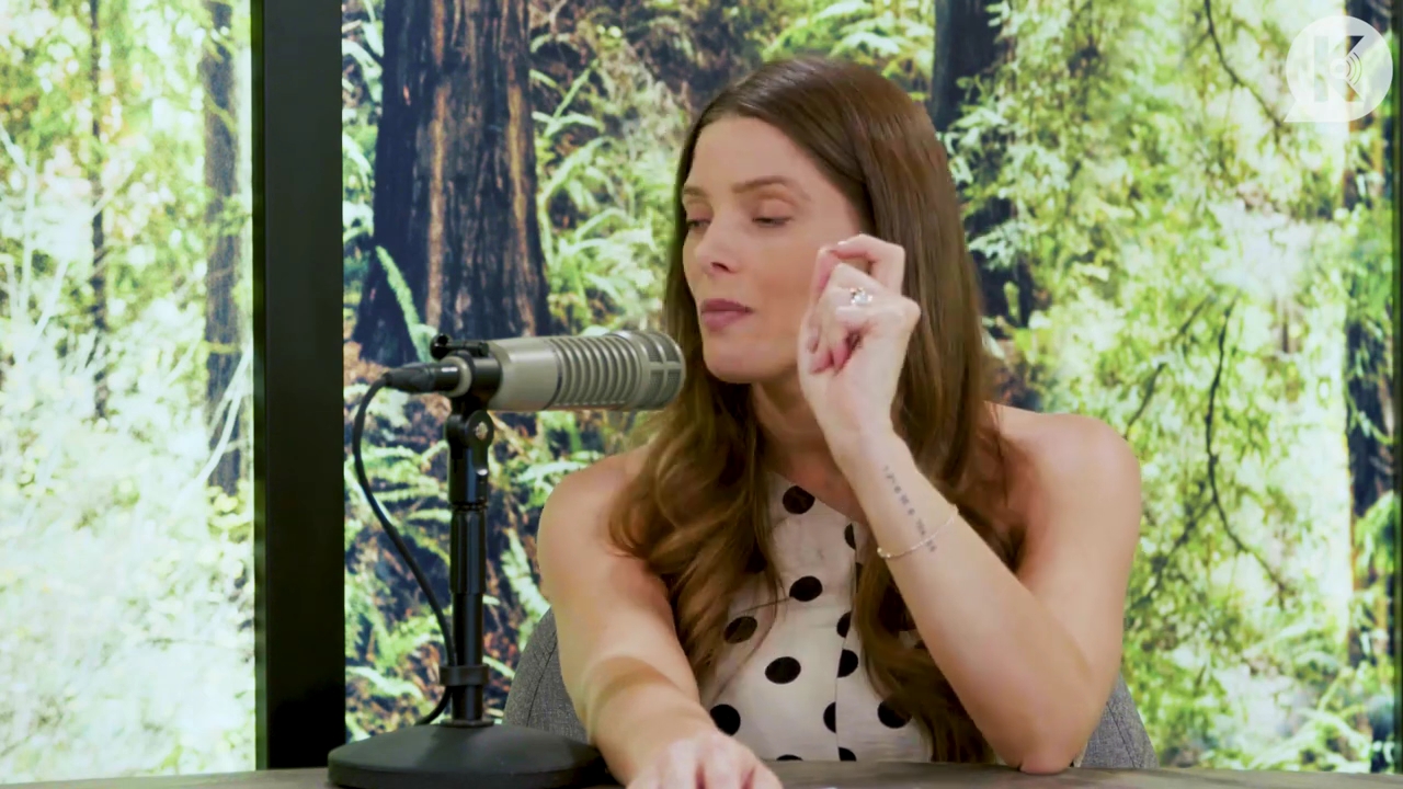 Ashley-Greene-dot-nl_TheTwilightEffect-BreakingDawnPart2-RewatchPart2of3-2528.jpg Ashley-Greene-dot-nl_TheTwilightEffect-BreakingDawnPart2-RewatchPart2of3-2528.jpg