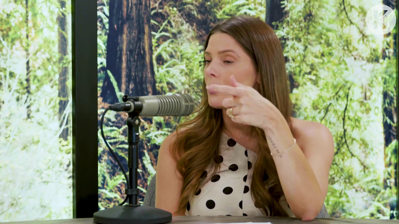 Ashley-Greene-dot-nl_TheTwilightEffect-BreakingDawnPart2-RewatchPart2of3-2603.jpg