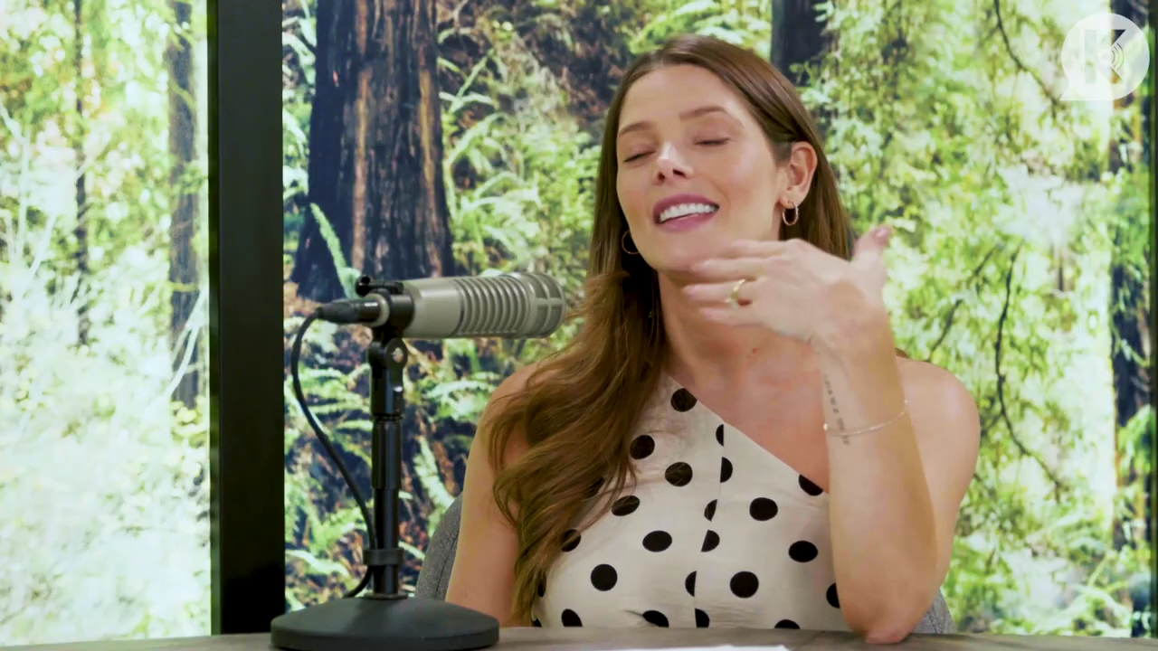 Ashley-Greene-dot-nl_TheTwilightEffect-BreakingDawnPart2-RewatchPart2of3-2621.jpg Ashley-Greene-dot-nl_TheTwilightEffect-BreakingDawnPart2-RewatchPart2of3-2621.jpg