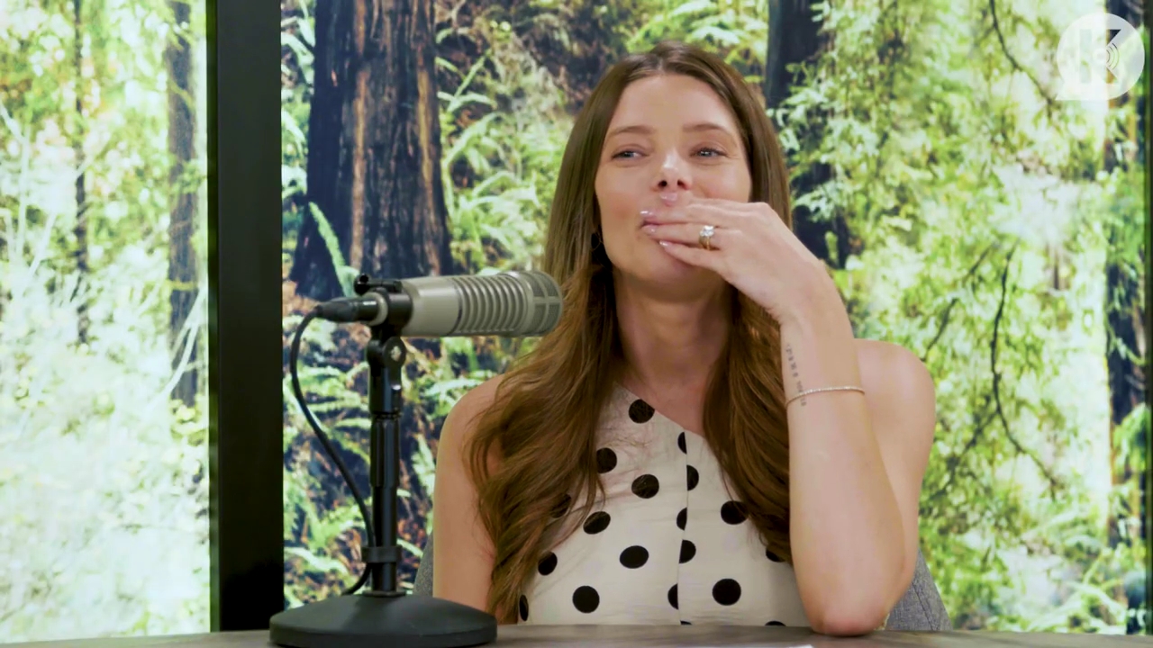 Ashley-Greene-dot-nl_TheTwilightEffect-BreakingDawnPart2-RewatchPart2of3-2649.jpg