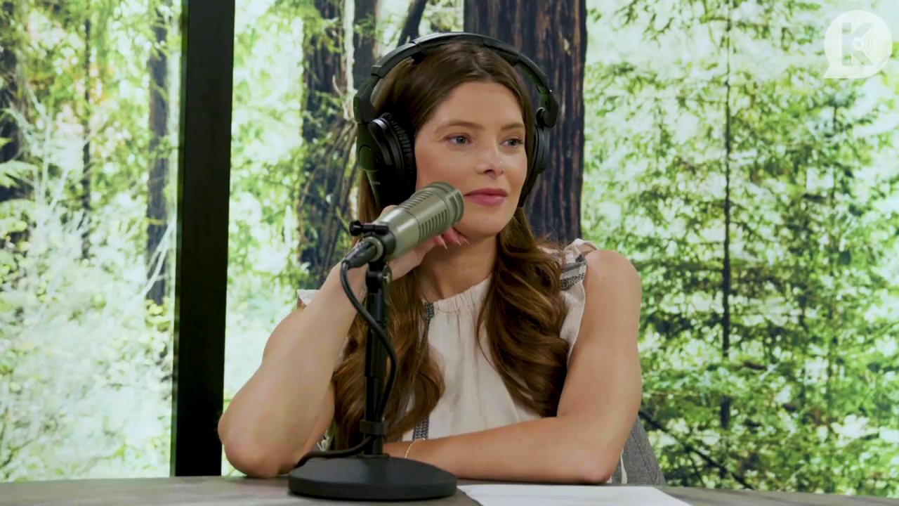 Ashley-Greene-dot-nl_TheTwilightEffect-BreakingDawnPart2-RewatchPart2of3-3074.jpg