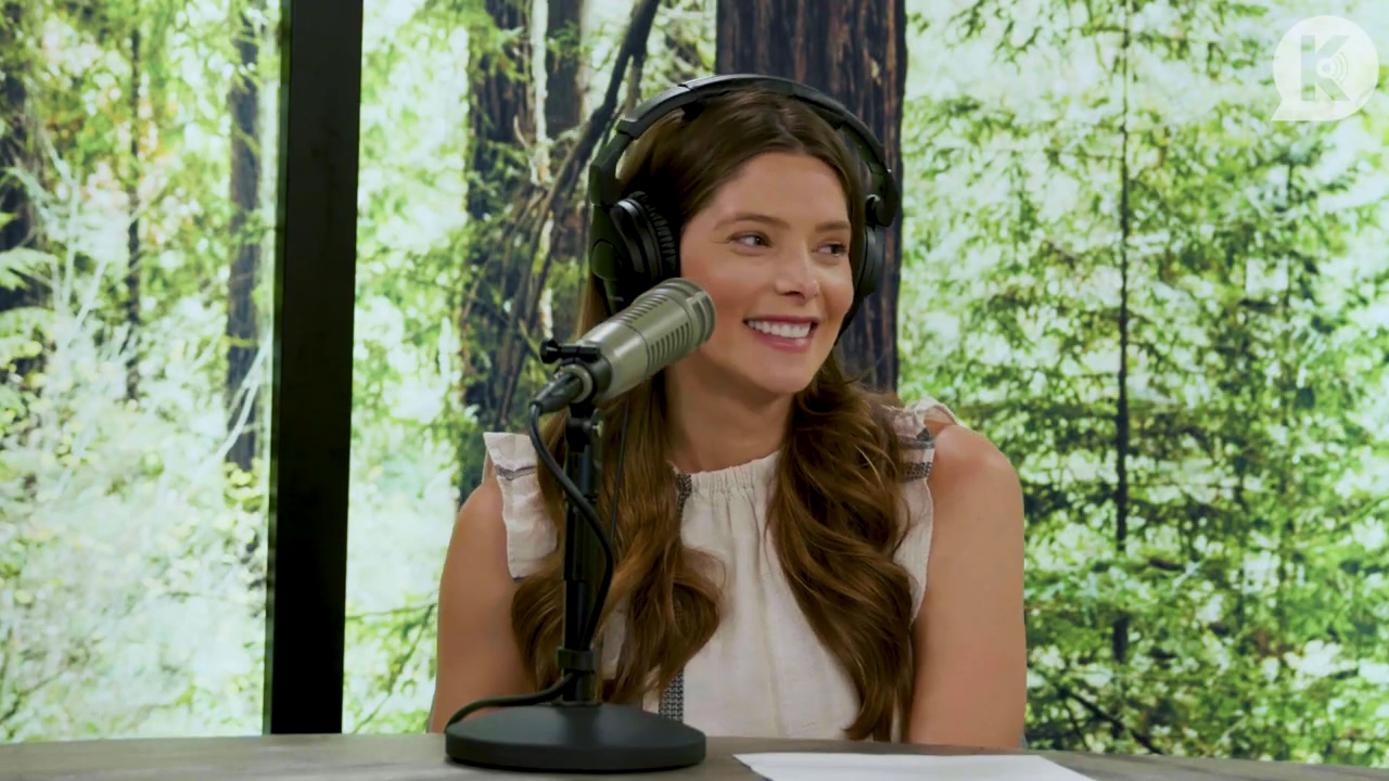 Ashley-Greene-dot-nl_TheTwilightEffect-BreakingDawnPart2-RewatchPart2of3-3957.jpg