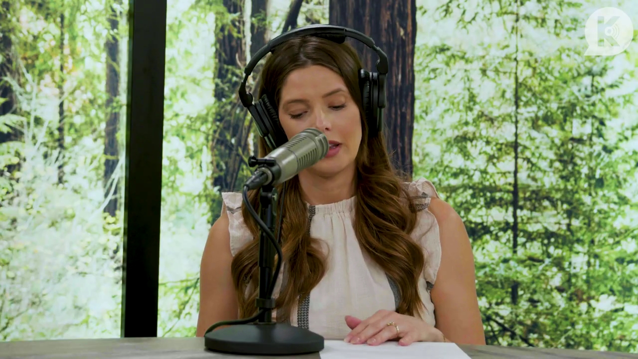 Ashley-Greene-dot-nl_TheTwilightEffect-BreakingDawnPart2-RewatchPart2of3-4016.jpg