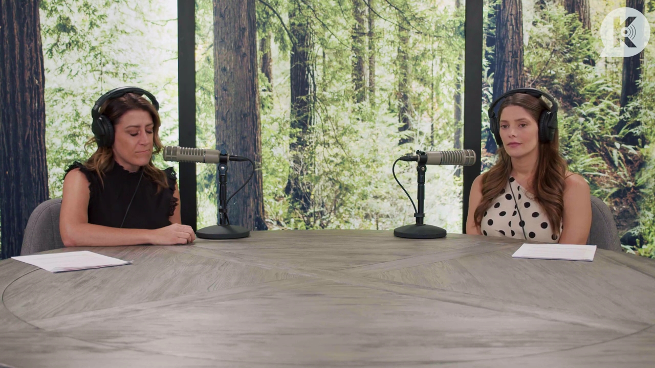 Ashley-Greene-dot-nl_TheTwilightEffect-BreakingDawnPart2-RewatchPart2of3-4274.jpg