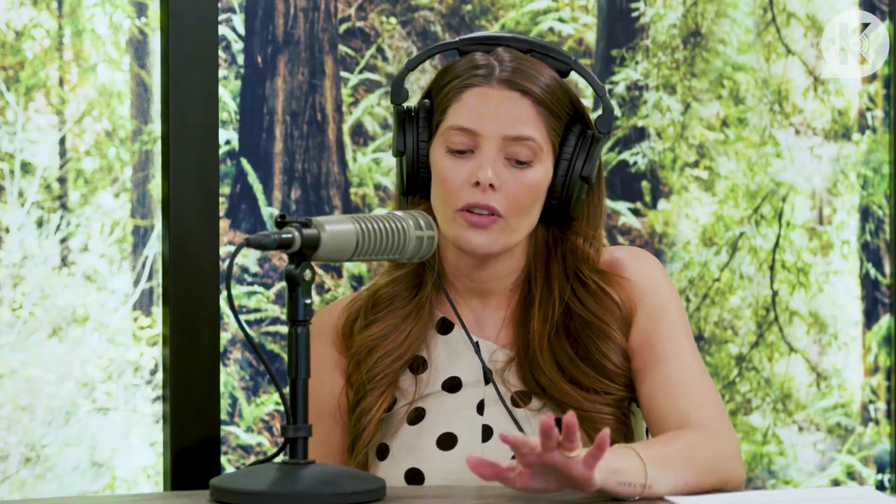 Ashley-Greene-dot-nl_TheTwilightEffect-BreakingDawnPart2-RewatchPart2of3-4446.jpg