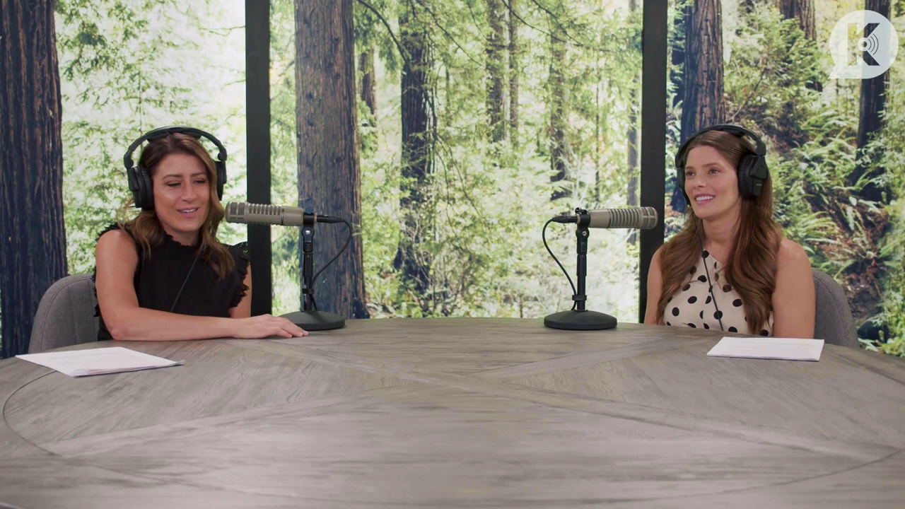 Ashley-Greene-dot-nl_TheTwilightEffect-BreakingDawnPart2-RewatchPart2of3-4476.jpg