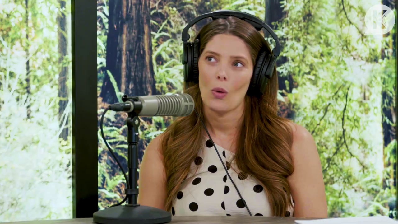 Ashley-Greene-dot-nl_TheTwilightEffect-BreakingDawnPart2-RewatchPart2of3-4491.jpg