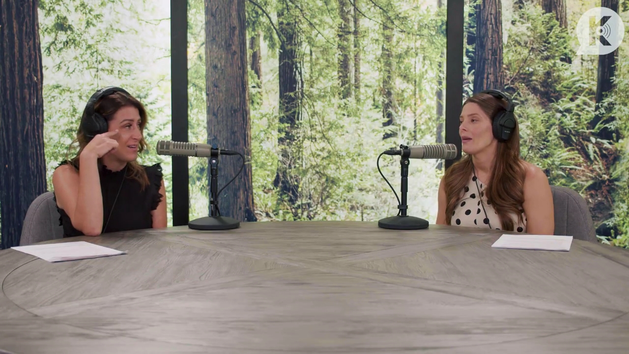 Ashley-Greene-dot-nl_TheTwilightEffect-BreakingDawnPart2-RewatchPart2of3-4508.jpg
