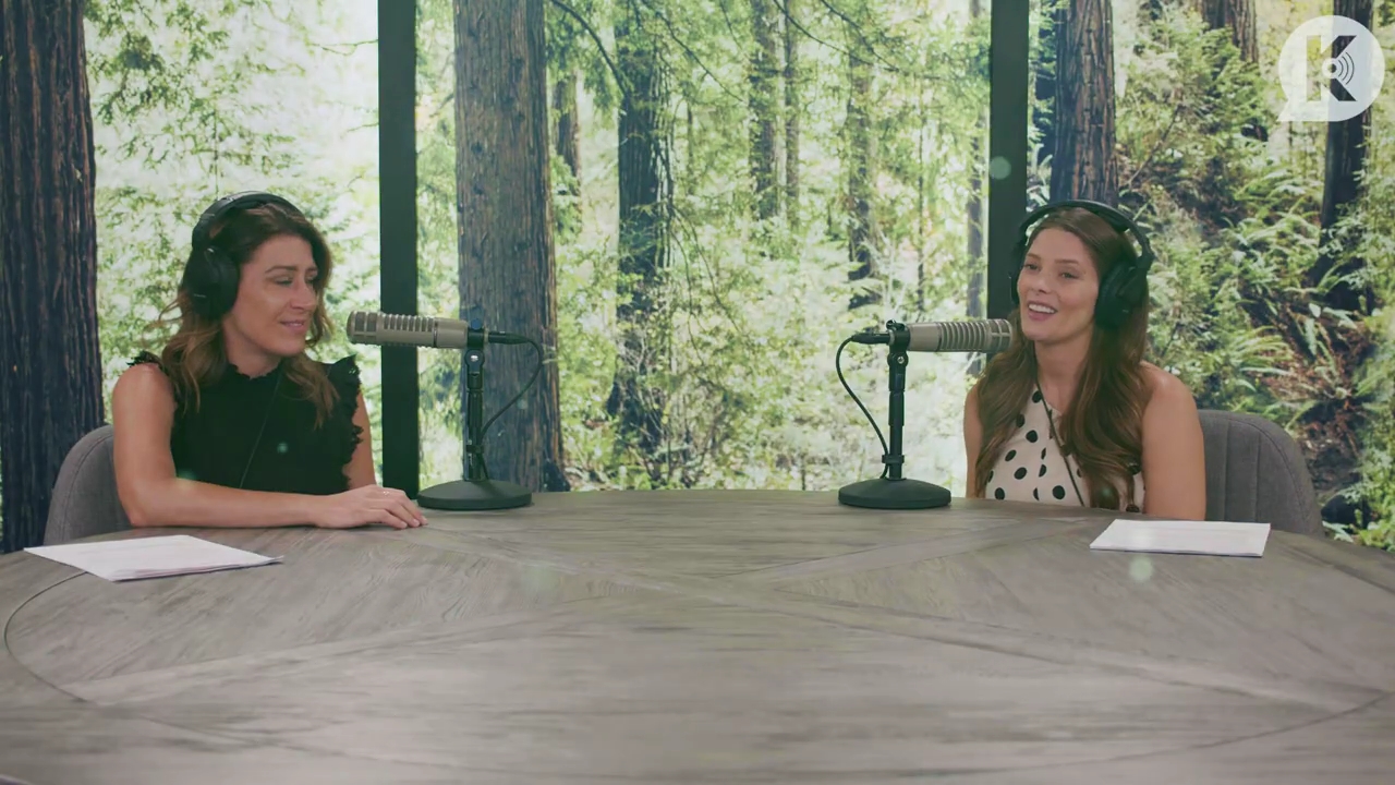 Ashley-Greene-dot-nl_TheTwilightEffect-BreakingDawnPart2-RewatchPart2of3-4547.jpg
