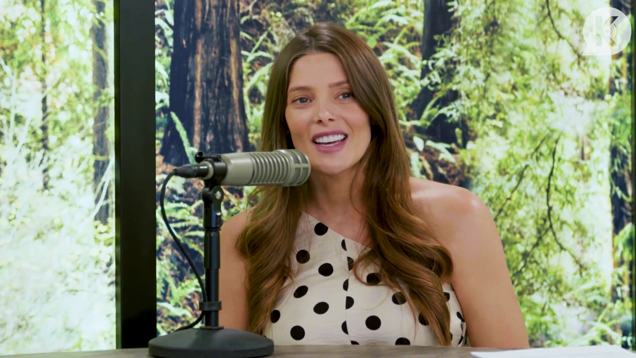 Ashley-Greene-dot-nl_TheTwilightEffect-BreakingDawnPart2-RewatchPart2of3-4611.jpg