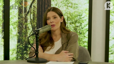 Ashley-Greene-dot-nl_TheTwilightEffect-BreakingDawnPart2-RewatchPart2of3-0977.jpg
