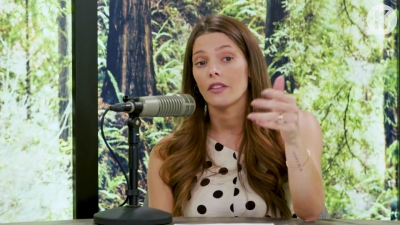 Ashley-Greene-dot-nl_TheTwilightEffect-BreakingDawnPart2-RewatchPart2of3-1966.jpg