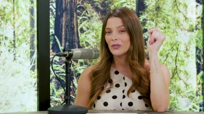 Ashley-Greene-dot-nl_TheTwilightEffect-BreakingDawnPart2-RewatchPart2of3-2269.jpg