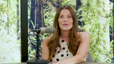 Ashley-Greene-dot-nl_TheTwilightEffect-BreakingDawnPart2-RewatchPart2of3-2287.jpg